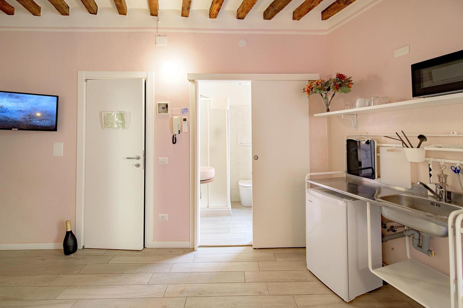 La Casa Del Vino Appartement Parma Buitenkant foto