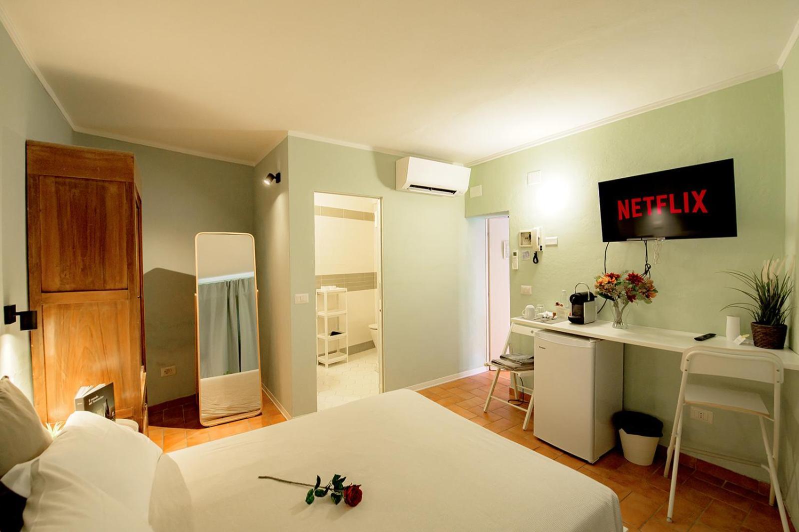 La Casa Del Vino Appartement Parma Buitenkant foto